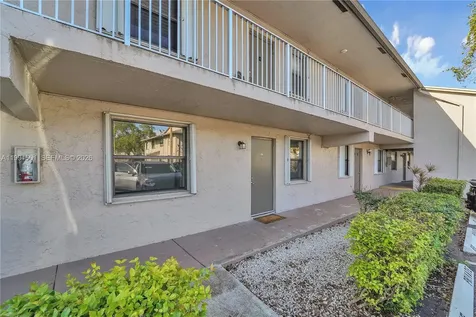 7668 SW 152nd Avenue Miami FL 33193