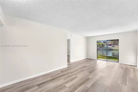 7668 SW 152nd Avenue Miami FL 33193