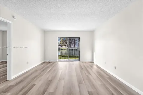 7668 SW 152nd Avenue Miami FL 33193