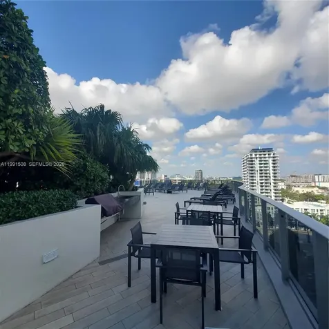 488 NE 18th Street Miami FL 33132