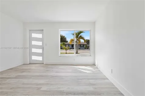 4157 SW 49th Court Dania Beach FL 33314