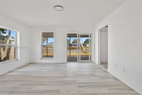 4157 SW 49th Court Dania Beach FL 33314