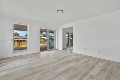 4157 SW 49th Court Dania Beach FL 33314