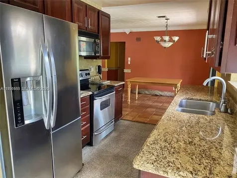 516 NE 28th Drive Wilton Manors FL 33334