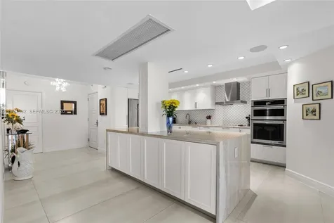 9801 Collins Avenue Bal Harbour FL 33154