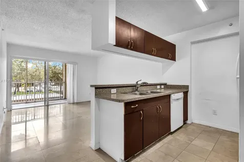 470 S Park Road Hollywood FL 33021