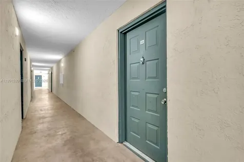 470 S Park Road Hollywood FL 33021