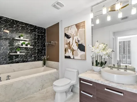 244 Biscayne Boulevard Miami FL 33132