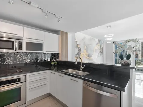 244 Biscayne Boulevard Miami FL 33132