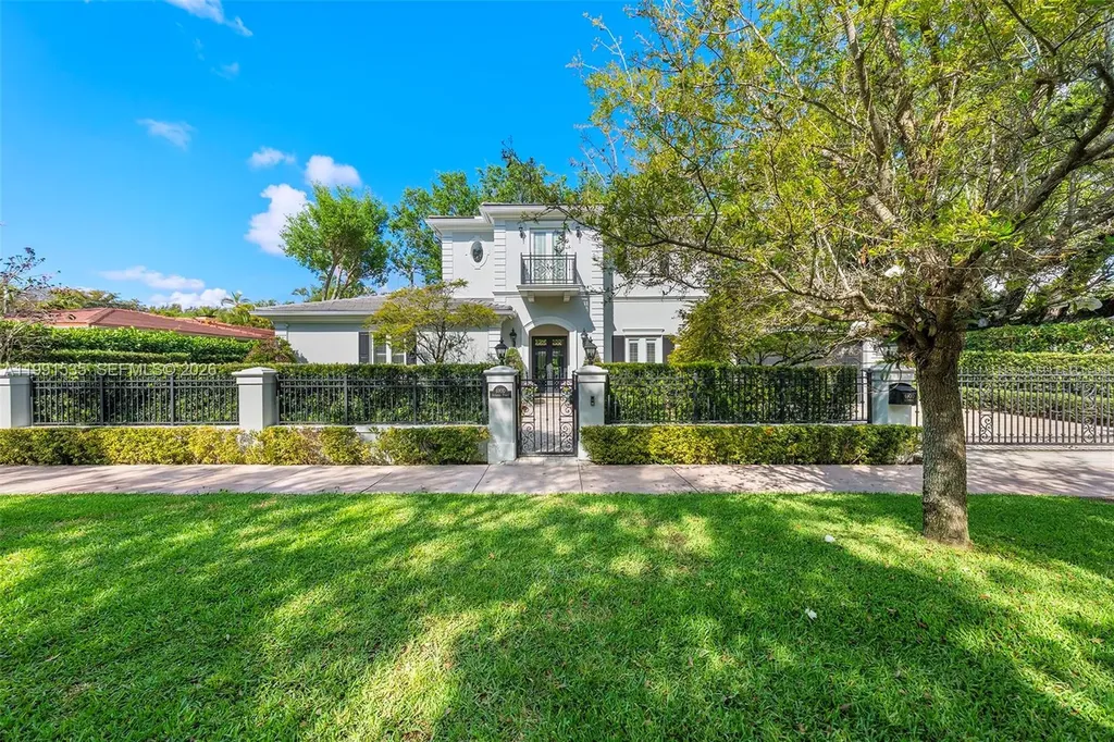 6900 Altamira Street Coral Gables FL 33146