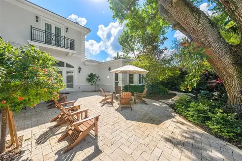 6900 Altamira Street Coral Gables FL 33146