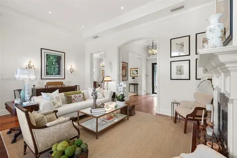6900 Altamira Street Coral Gables FL 33146
