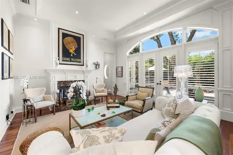6900 Altamira Street Coral Gables FL 33146