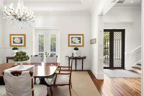 6900 Altamira Street Coral Gables FL 33146