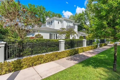 6900 Altamira Street Coral Gables FL 33146