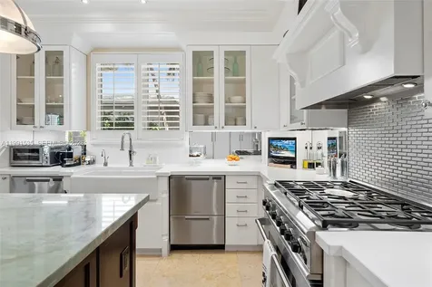 6900 Altamira Street Coral Gables FL 33146
