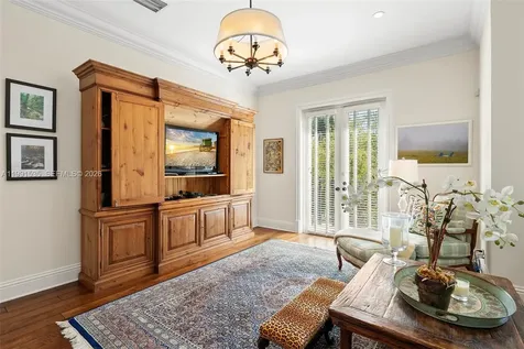 6900 Altamira Street Coral Gables FL 33146