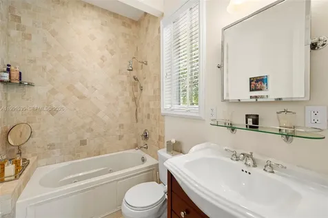 6900 Altamira Street Coral Gables FL 33146
