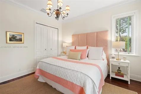 6900 Altamira Street Coral Gables FL 33146