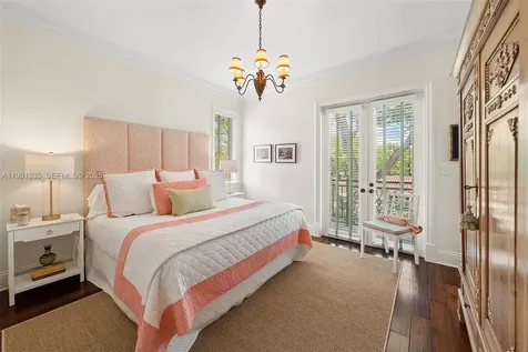 6900 Altamira Street Coral Gables FL 33146