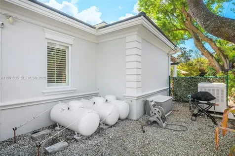 6900 Altamira Street Coral Gables FL 33146