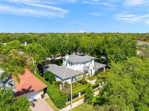 6900 Altamira Street Coral Gables FL 33146