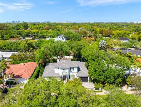 6900 Altamira Street Coral Gables FL 33146