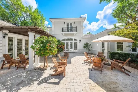 6900 Altamira Street Coral Gables FL 33146