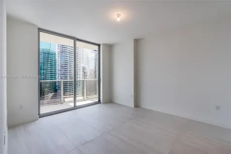77 SE 5th Street Miami FL 33131