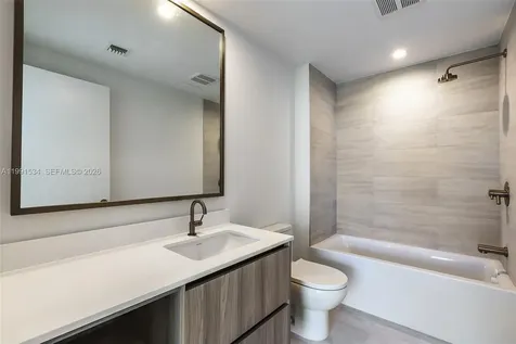 77 SE 5th Street Miami FL 33131