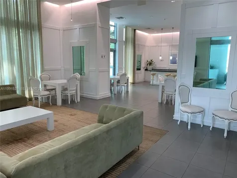 90 SW 3rd Street Miami FL 33130