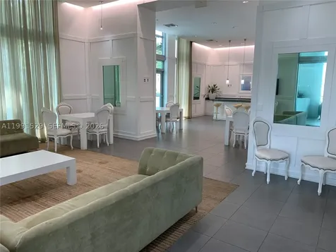 90 SW 3rd Street Miami FL 33130