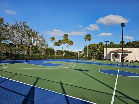 Parkland FL 33076