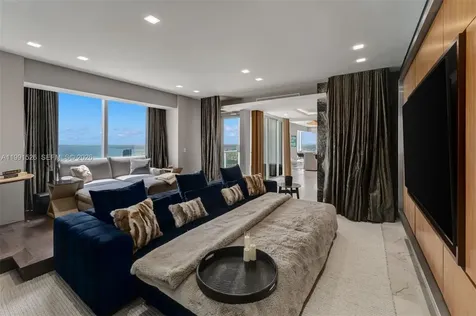 1425 Brickell Avenue Miami FL 33131