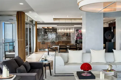 1425 Brickell Avenue Miami FL 33131