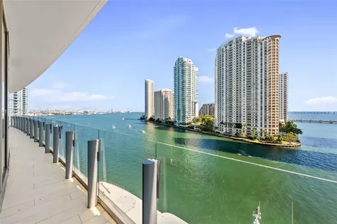 300 Biscayne Boulevard Way Miami FL 33131