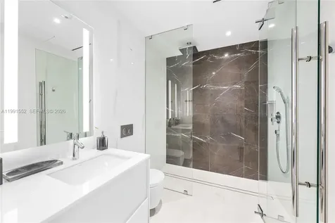 300 Biscayne Boulevard Way Miami FL 33131