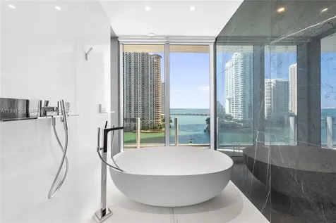300 Biscayne Boulevard Way Miami FL 33131