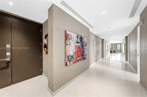 300 Biscayne Boulevard Way Miami FL 33131