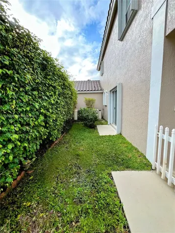 10560 NW 57th Court Coral Springs FL 33076