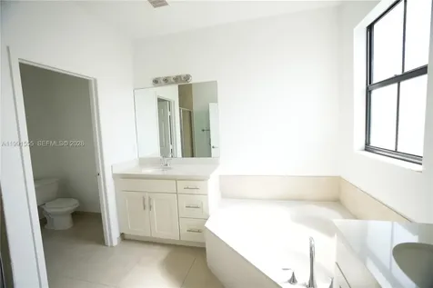 10468 NW 61st Lane Doral FL 33178