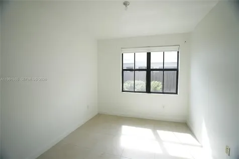 10468 NW 61st Lane Doral FL 33178