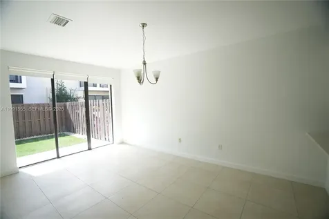 10468 NW 61st Lane Doral FL 33178