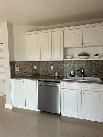 15065 SW 108 Te Miami FL 33196