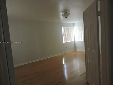 15065 SW 108 Te Miami FL 33196