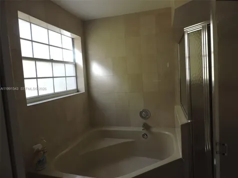 15065 SW 108 Te Miami FL 33196