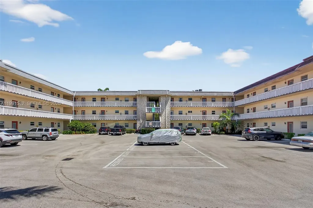 4299 NW 16th Street Lauderhill FL 33313