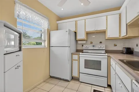 4299 NW 16th Street Lauderhill FL 33313
