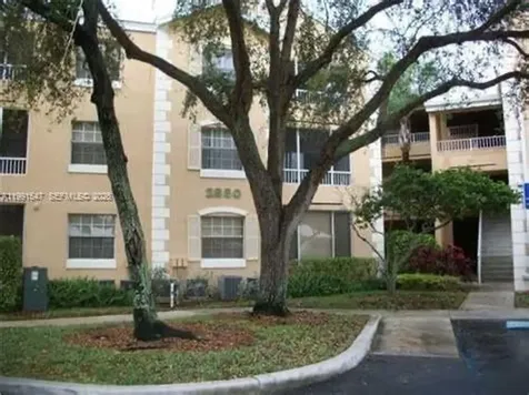 2861 N Oakland Forest Drive Oakland Park FL 33309