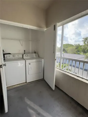 2861 N Oakland Forest Drive Oakland Park FL 33309